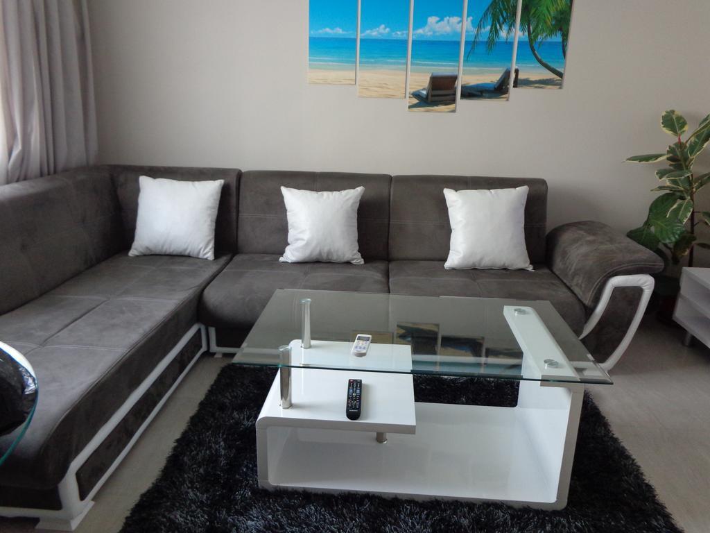 Luxury Apartment Lazur 2 Burgasz Szoba fotó