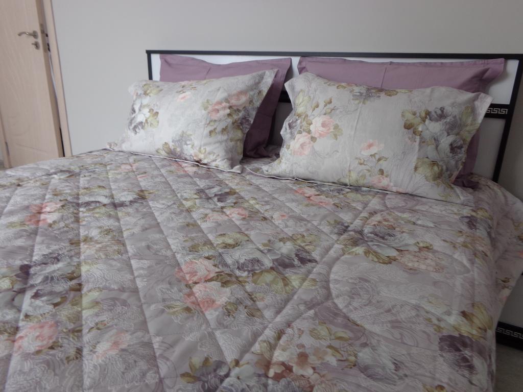 Luxury Apartment Lazur 2 Burgasz Kültér fotó